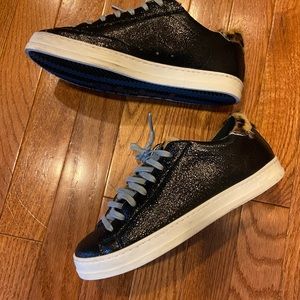P448 black subtle glittered sneakers